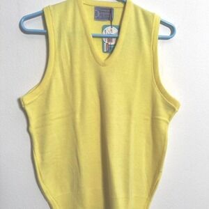 Vintage Penneys Towncraft Deadstock V Neck Sweater Vest Mens Medium Color Yellow